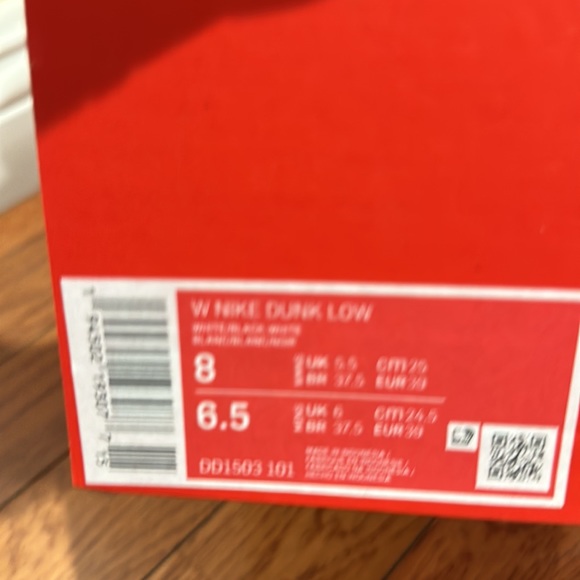 Brand New Nike Dunks Panda - Picture 4 of 4